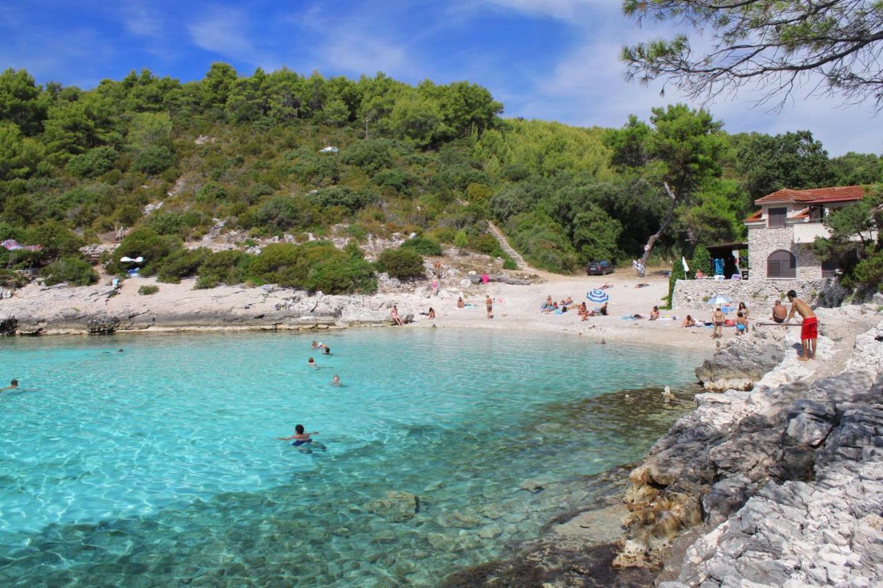 Apartments By The Sea Zavalatica, Korcula - 189 Eksteriør bilde