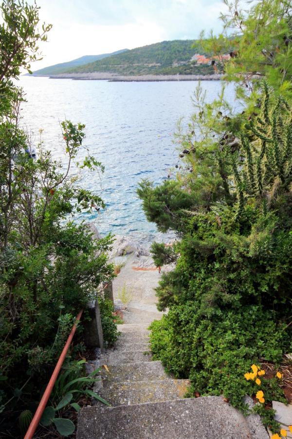 Apartments By The Sea Zavalatica, Korcula - 189 Eksteriør bilde