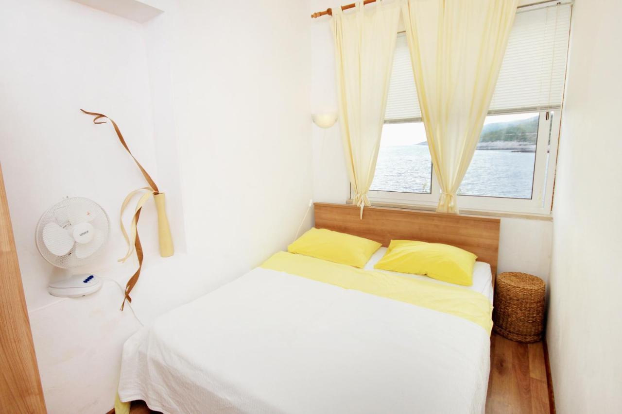 Apartments By The Sea Zavalatica, Korcula - 189 Eksteriør bilde